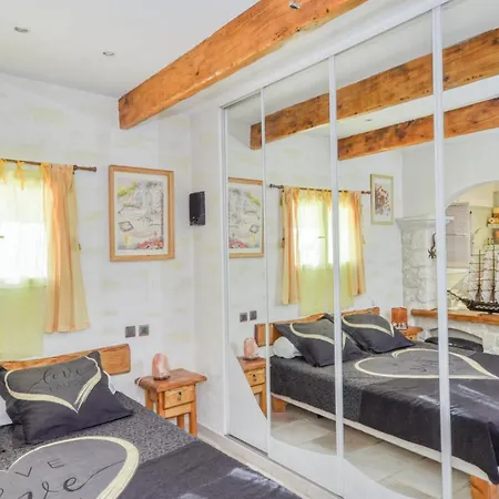 Holiday home La Vaine *